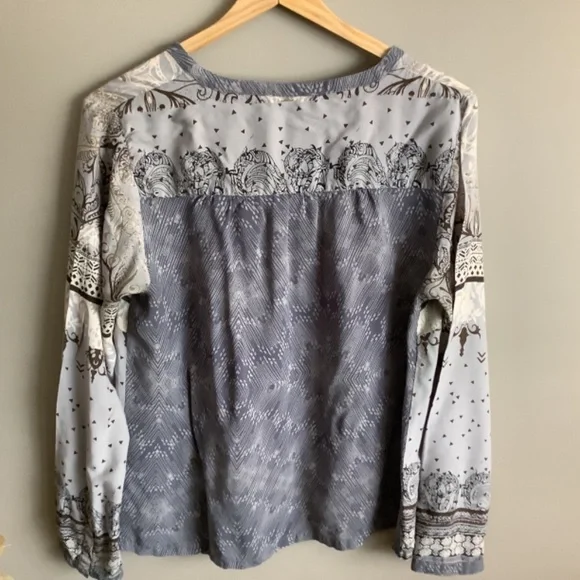 CREAM Blouse. Long Sleeve Blouse. Boho grey neutral pattern - Picture 7 of 10